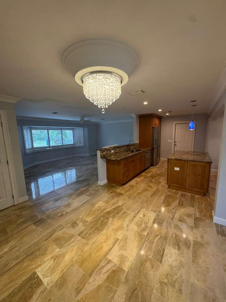 YACHT HARBOR MANOR - Residential Lease