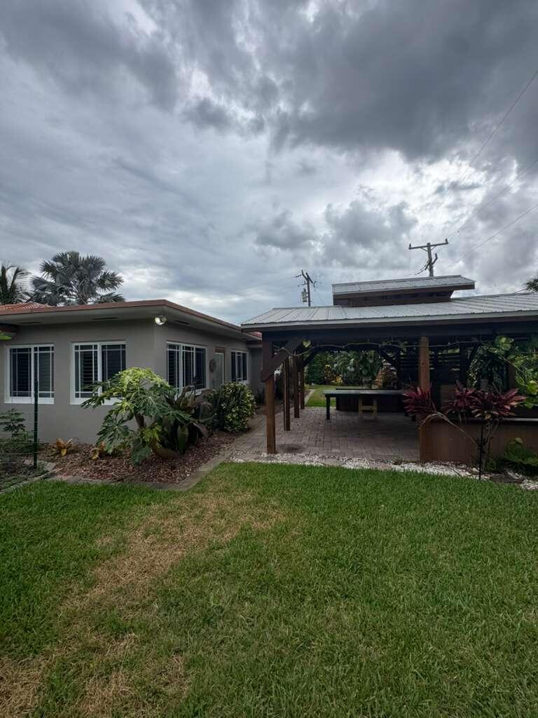 YACHT HARBOR MANOR - Residential Lease