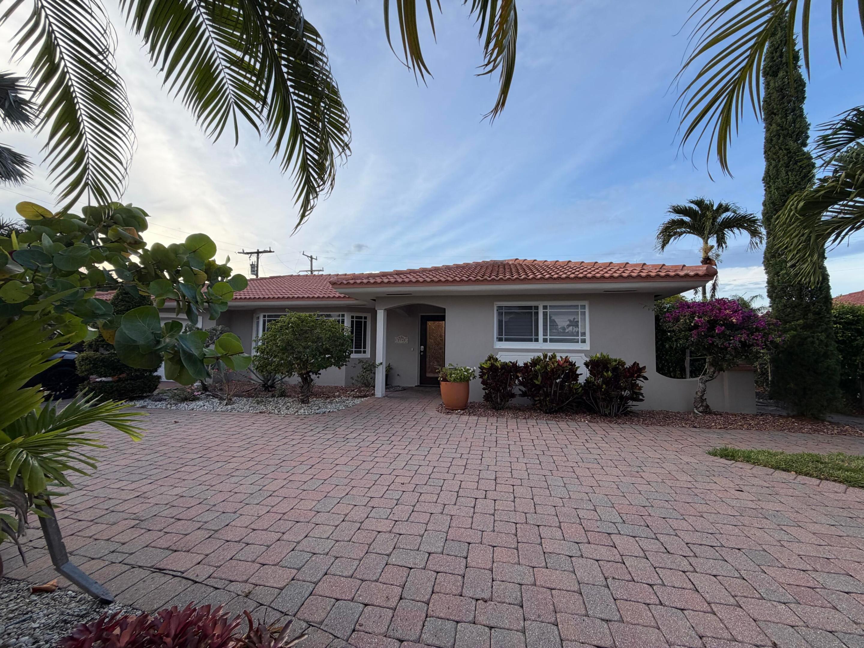 YACHT HARBOR MANOR - Residential Lease