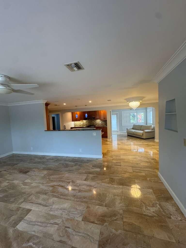 YACHT HARBOR MANOR - Residential Lease