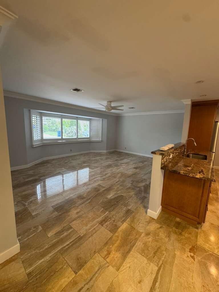 YACHT HARBOR MANOR - Residential Lease