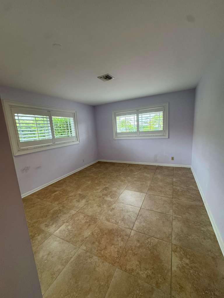 YACHT HARBOR MANOR - Residential Lease