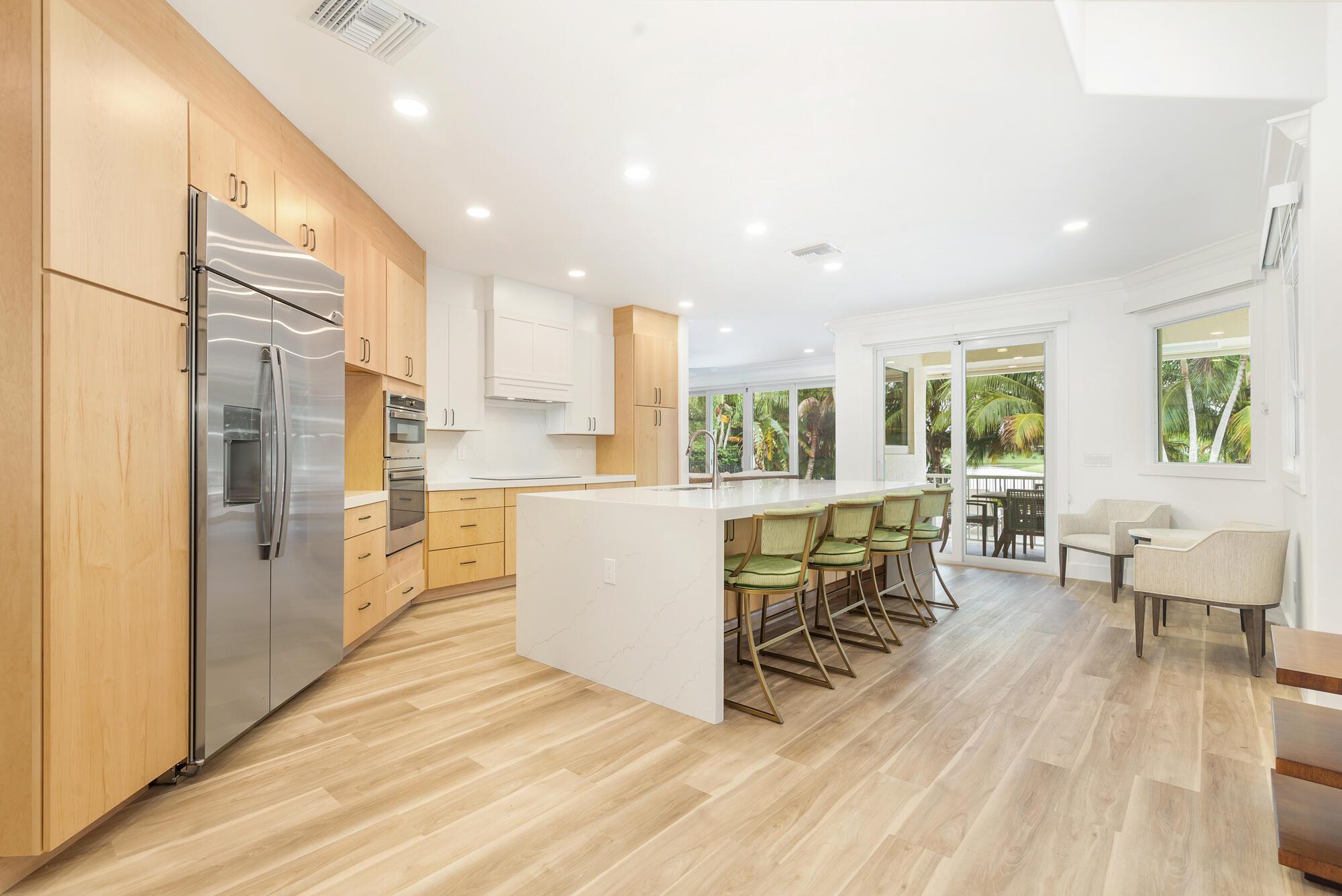 PRESIDENT COUNTRY CLUB PL - Residential