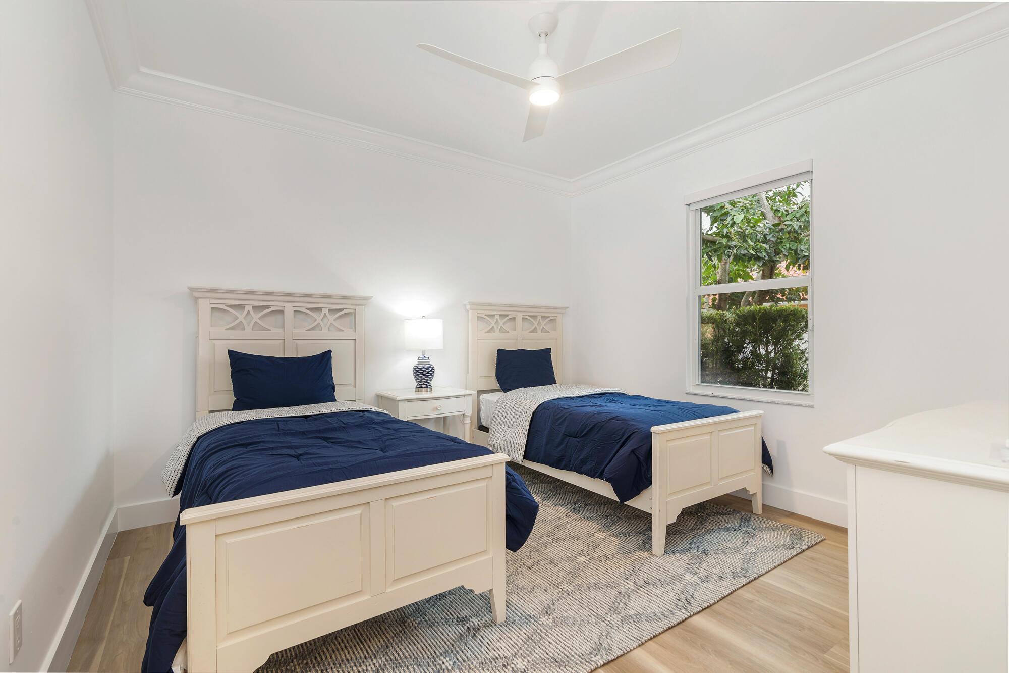 PRESIDENT COUNTRY CLUB PL - Residential