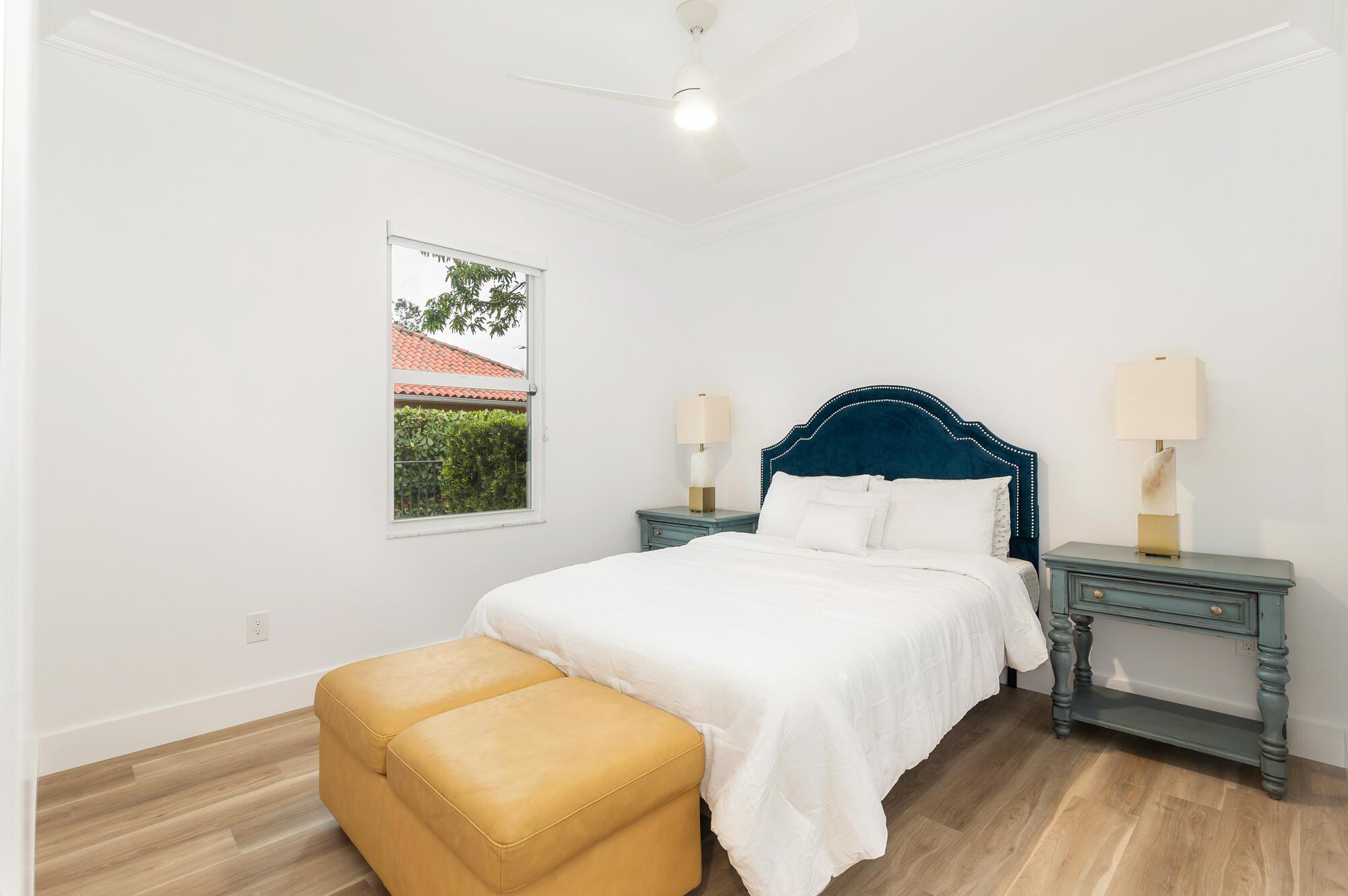 PRESIDENT COUNTRY CLUB PL - Residential