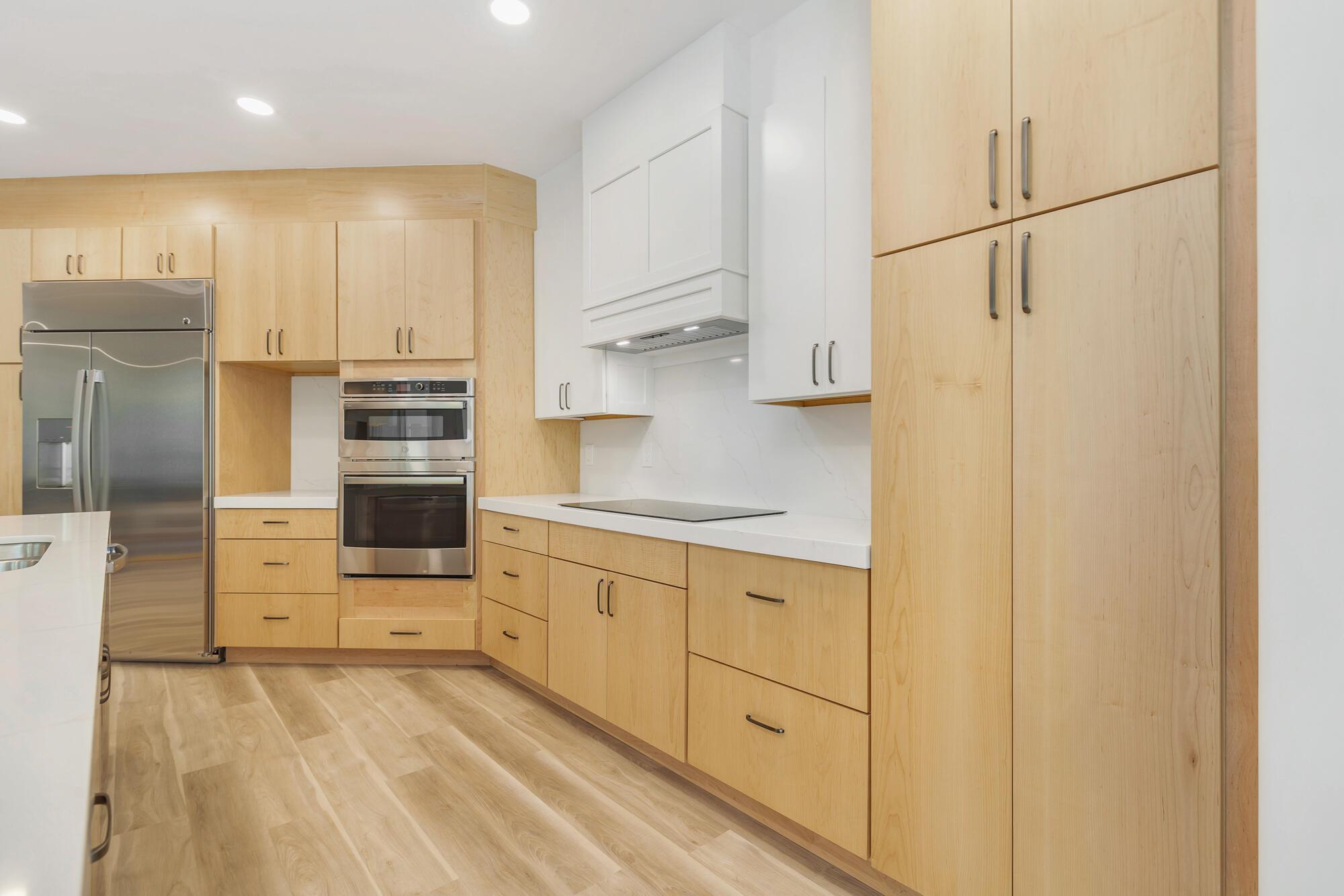 PRESIDENT COUNTRY CLUB PL - Residential