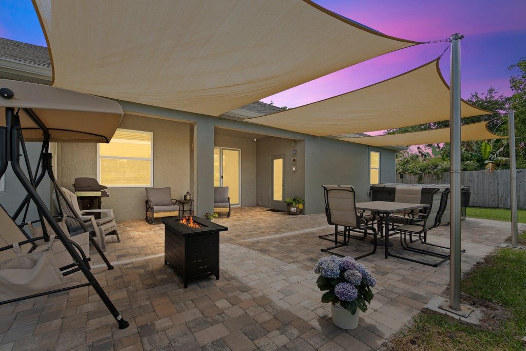 Photo of 2172 SE South Buttonwood Drive, Port Saint Lucie, FL 34952 (MLS # R10974383)