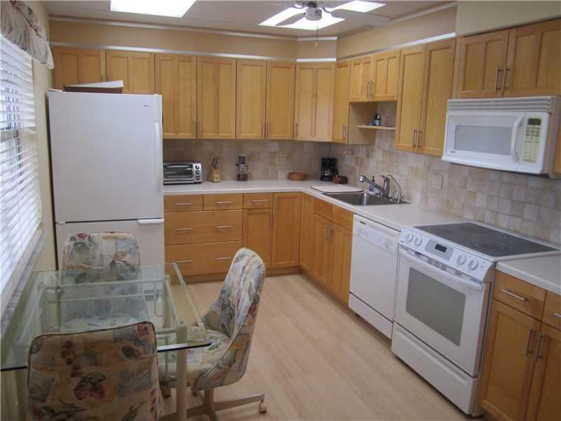 PALM AIRE C C - Residential