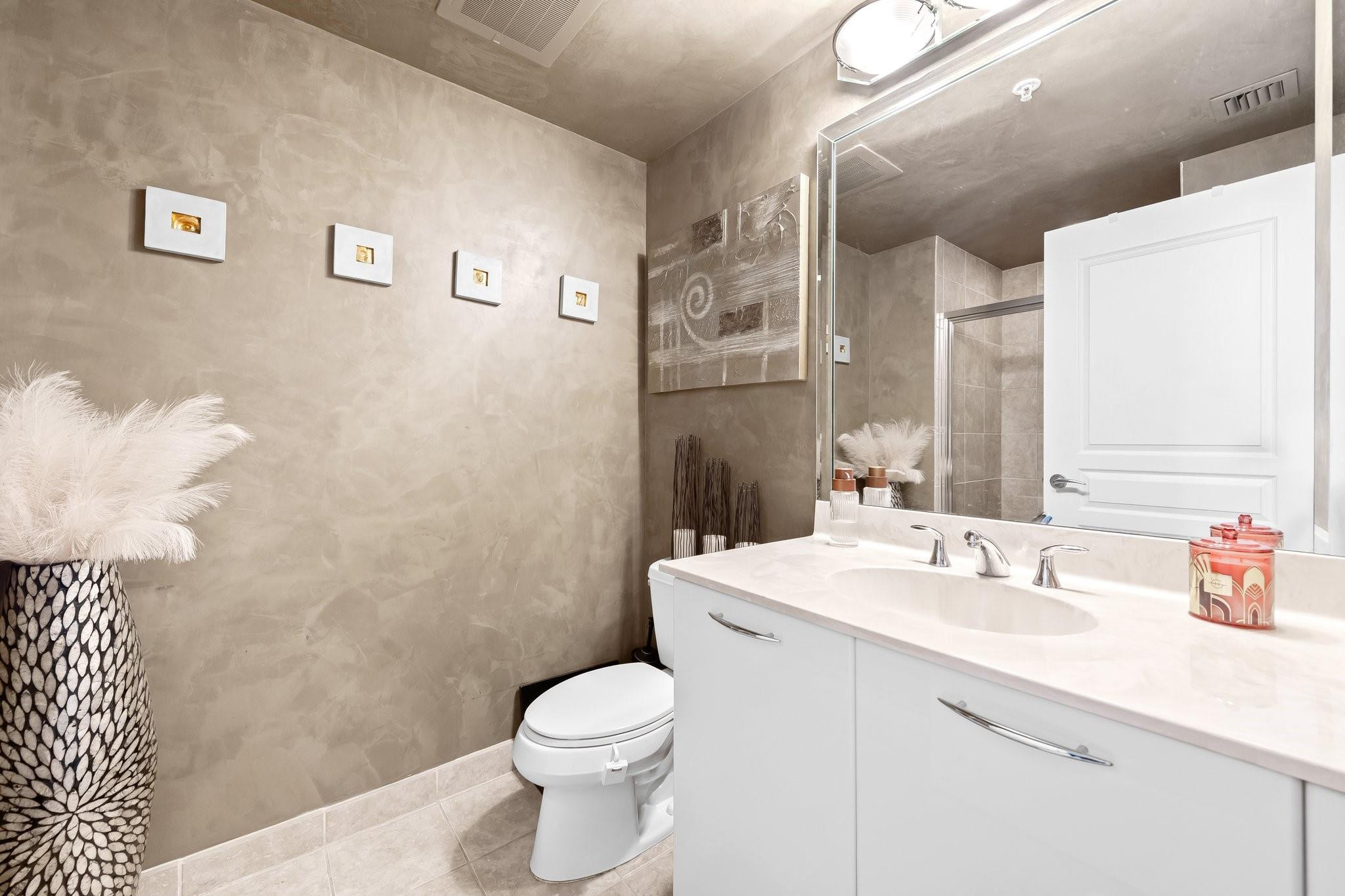 350 Las Olas Place - Residential