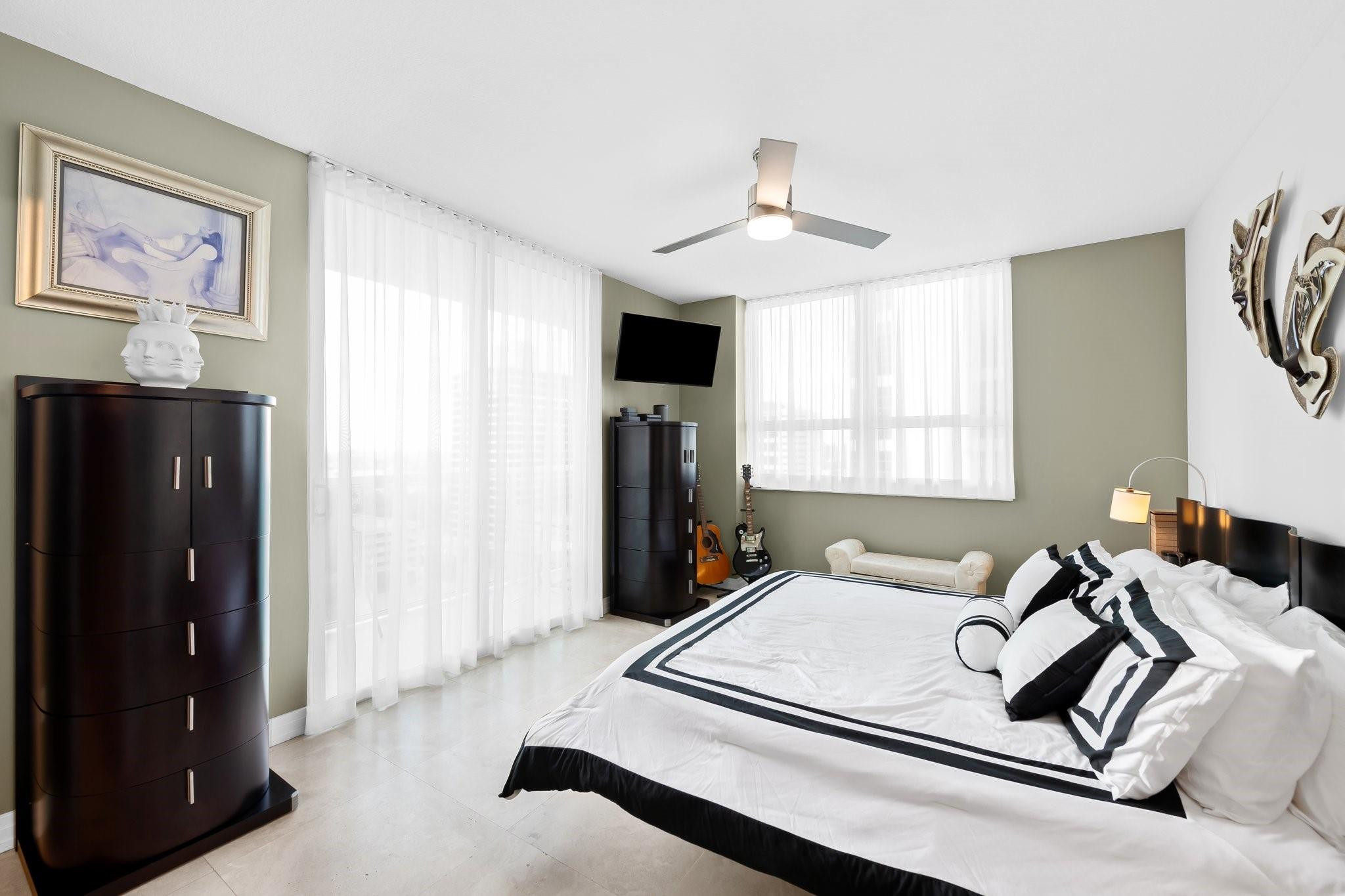 350 Las Olas Place - Residential