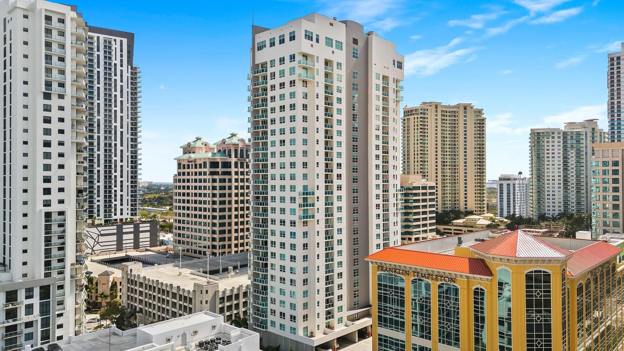 350 Las Olas Place - Residential