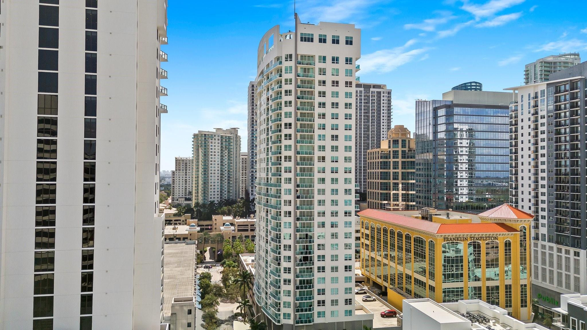 350 Las Olas Place - Residential