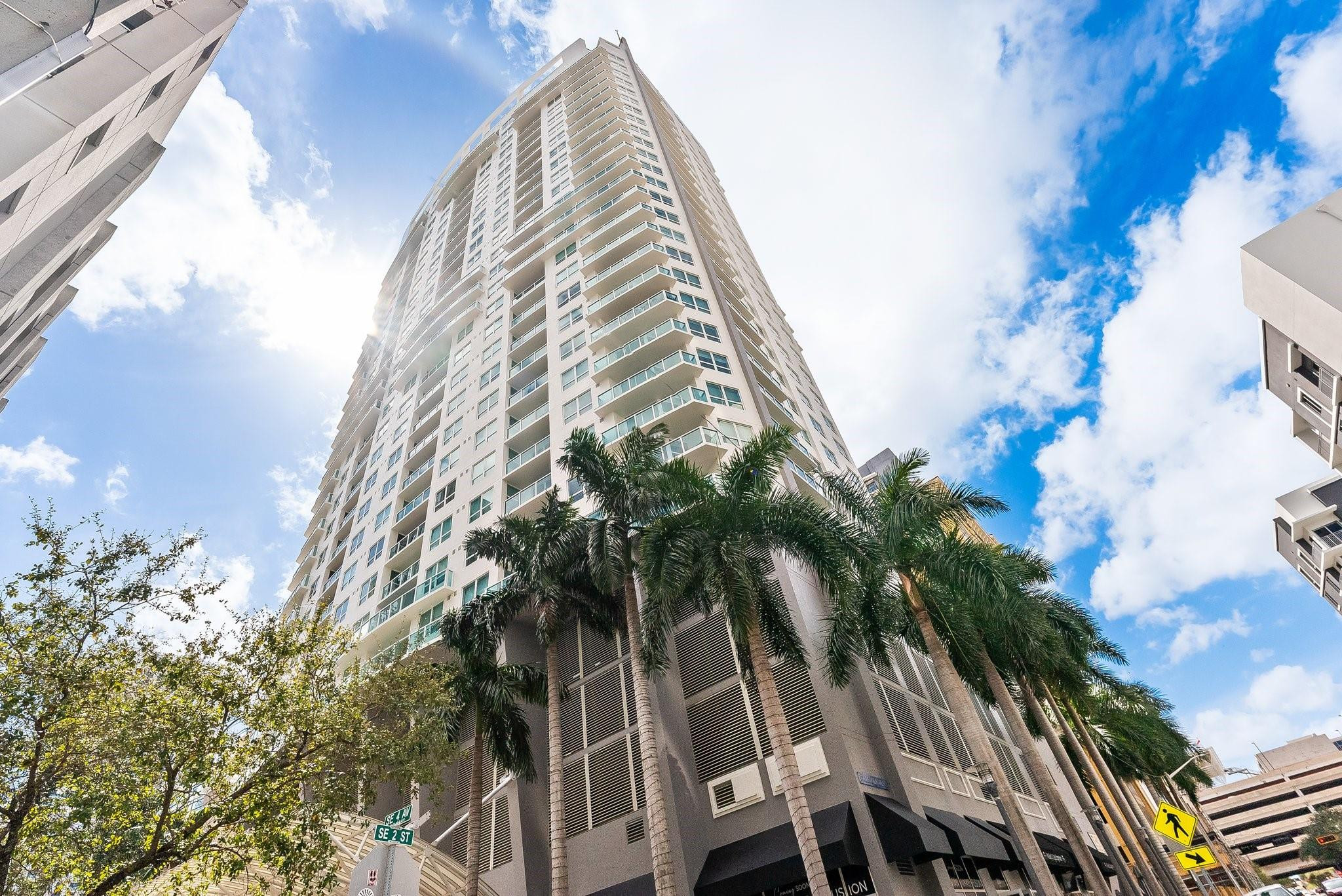 350 Las Olas Place - Residential