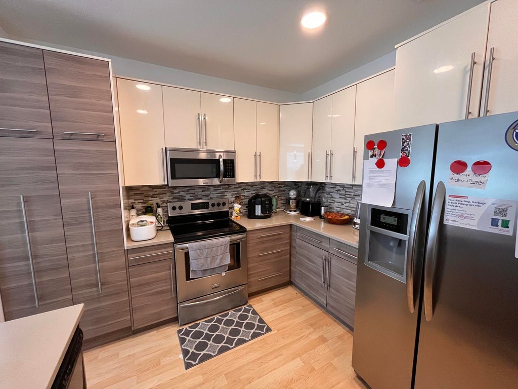 Photo of 1869 Aspen Lane, Weston, FL 33327 (MLS # B26050254)