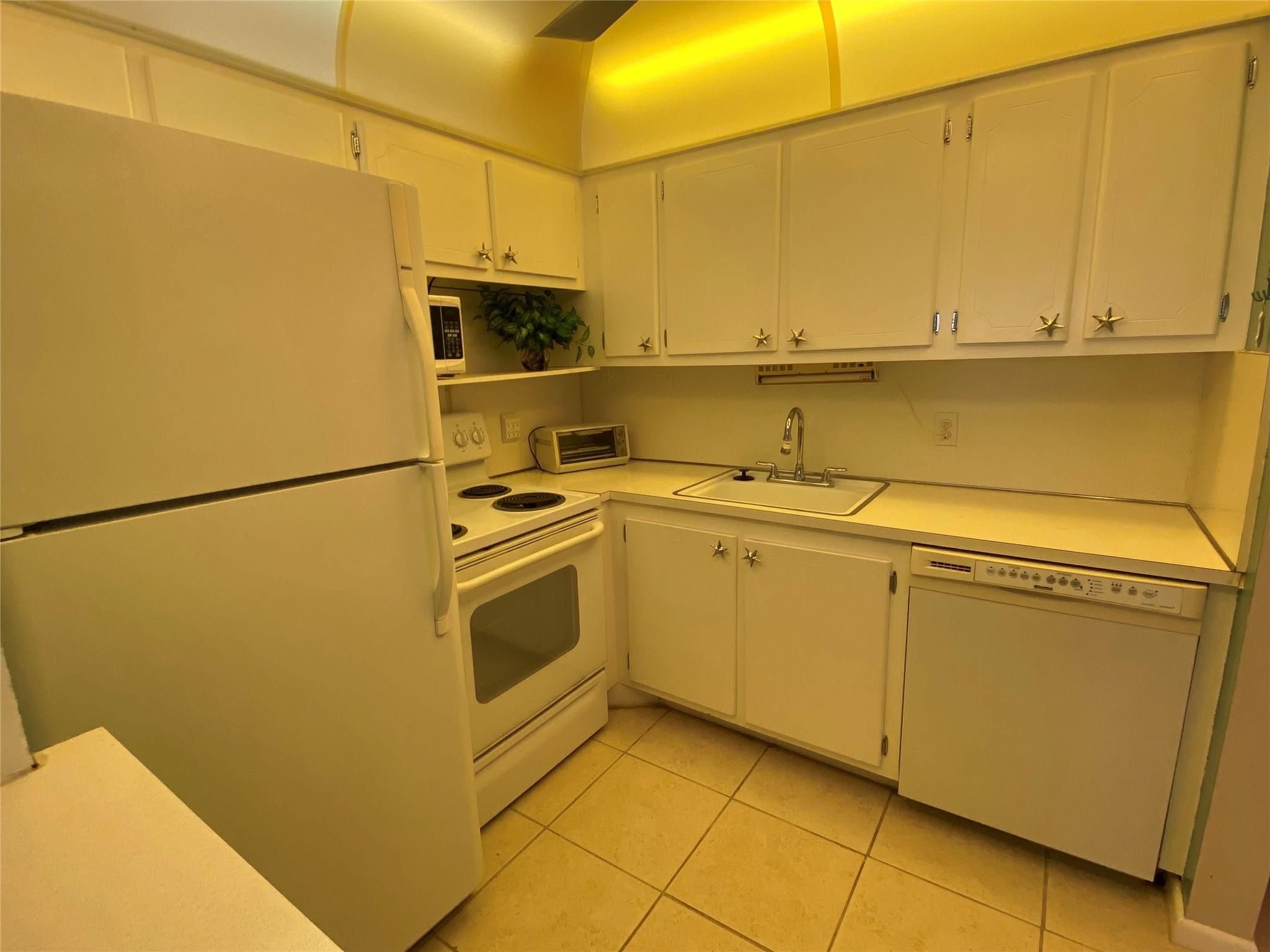 Century Village East - Residential