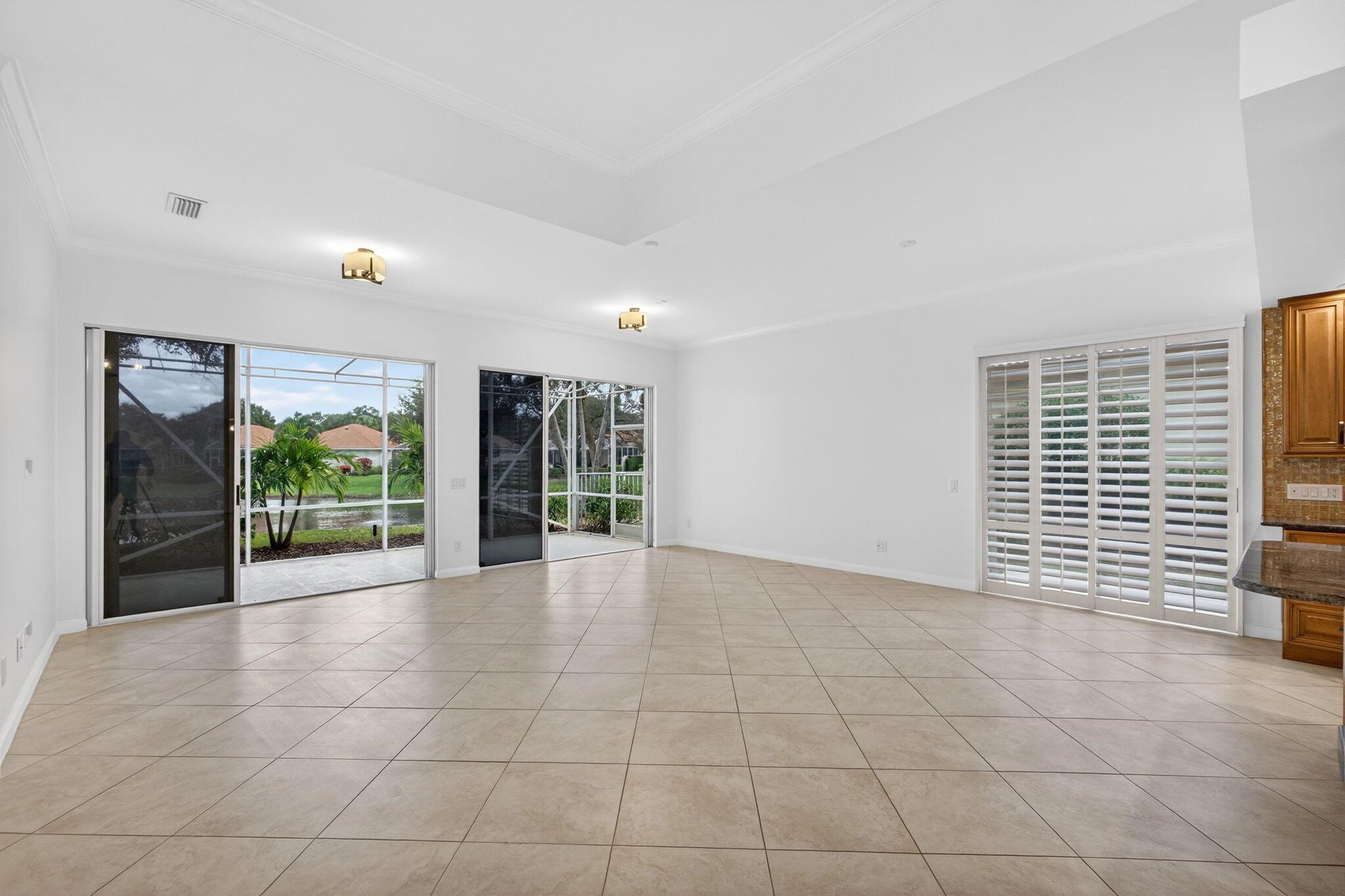 OAKS EAST 2 - Residential