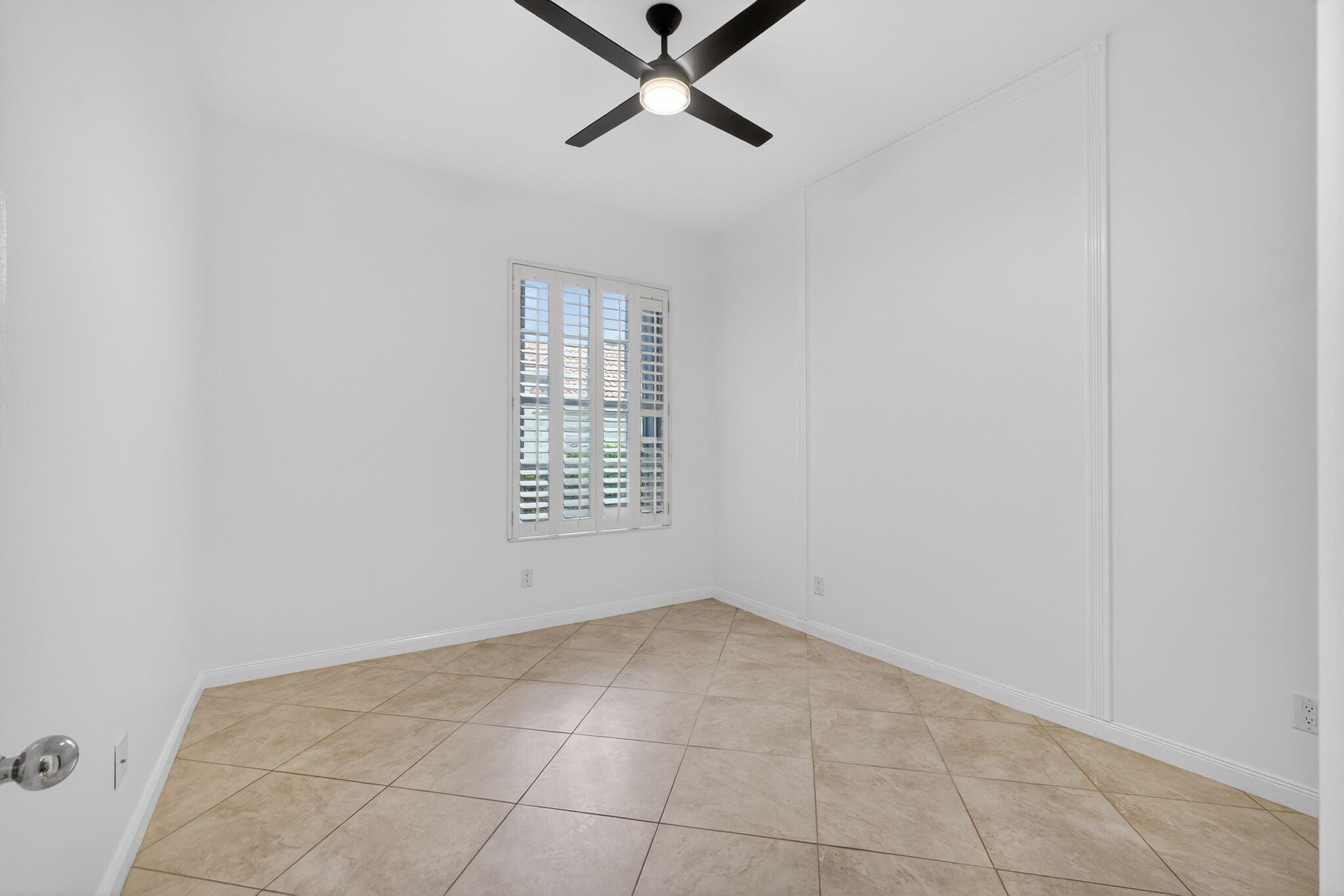 OAKS EAST 2 - Residential