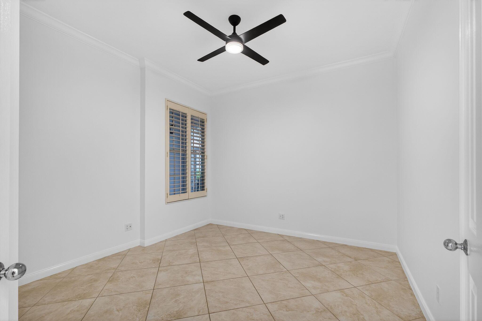 OAKS EAST 2 - Residential