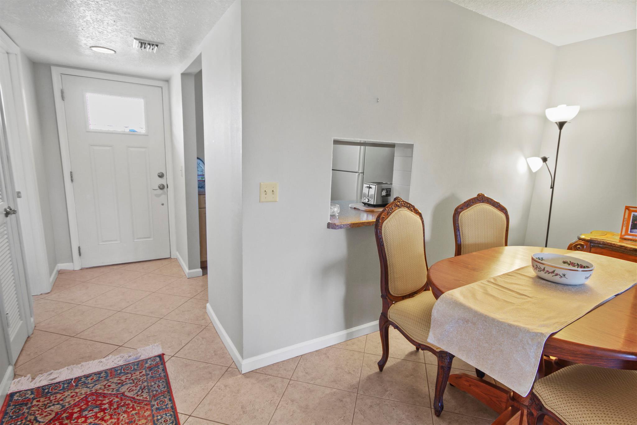 View photos, virtual tours, details... 230 Ne 26th Avenue N 317