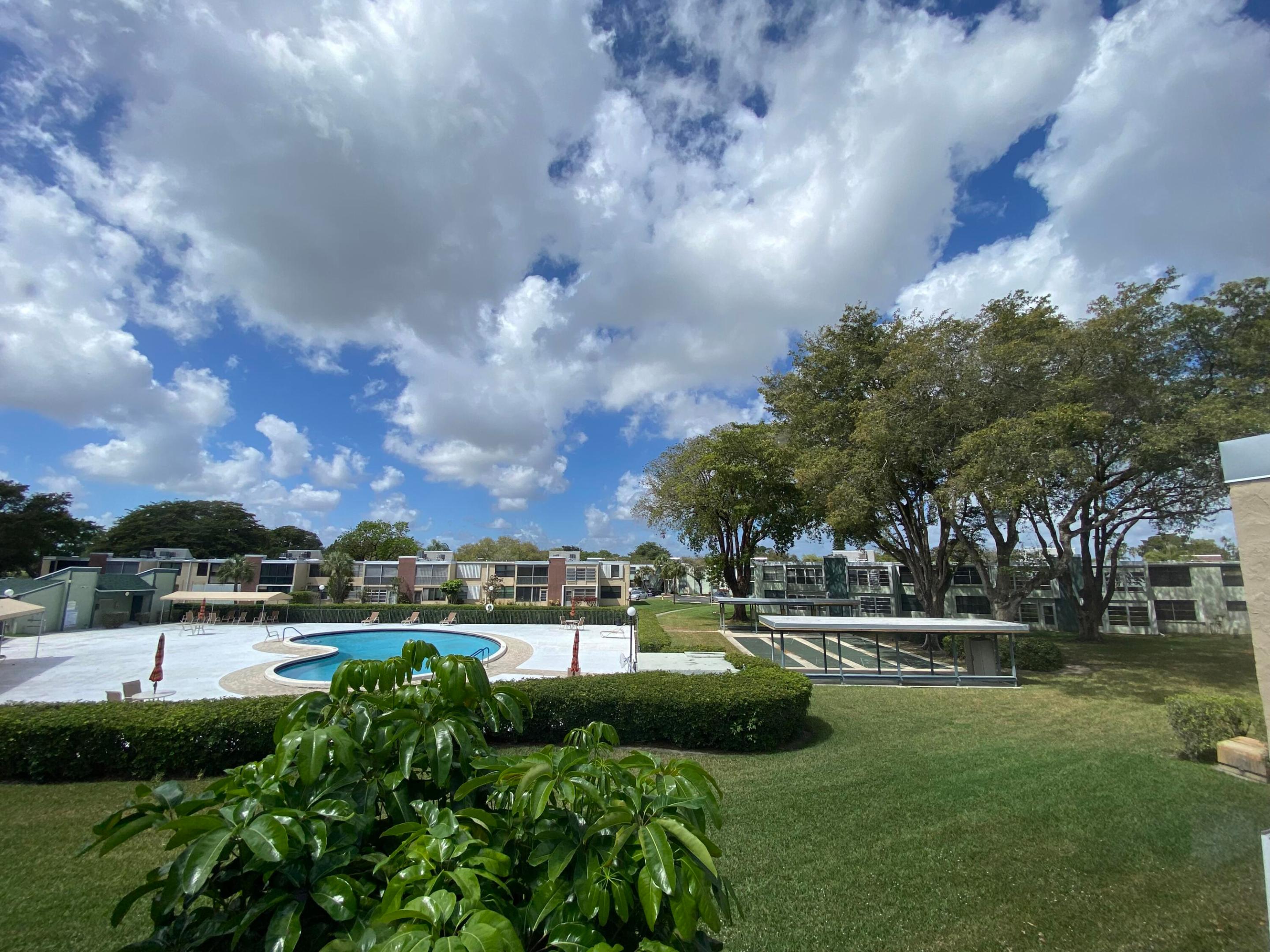 41 OF PALM SPRINGS 3 CONDO - Residential Lease