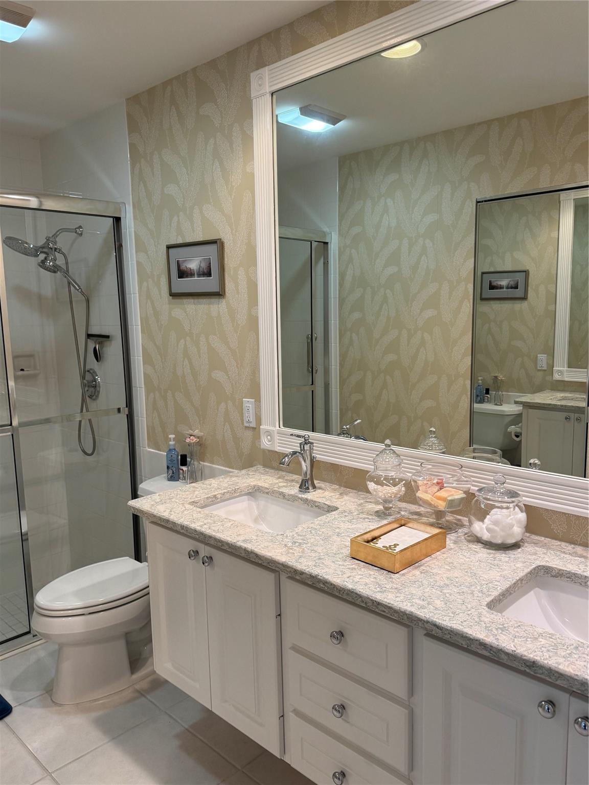 Tradition 5 - Residential Lease