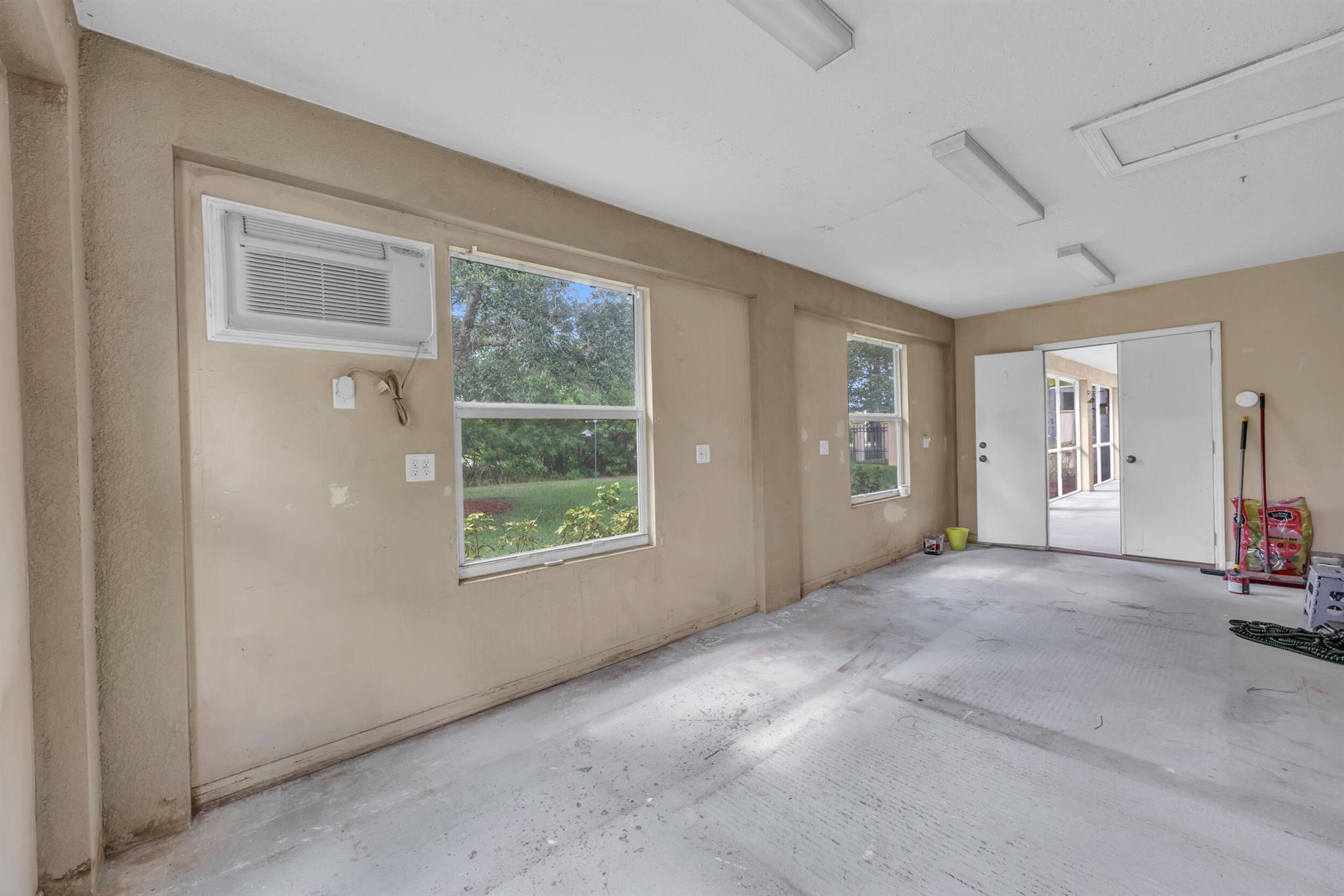 PORT ST LUCIE SECTION 44 - Residential