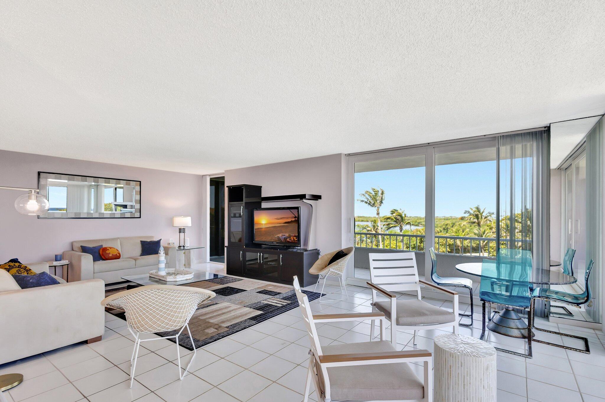 5550 N Ocean Drive 4c