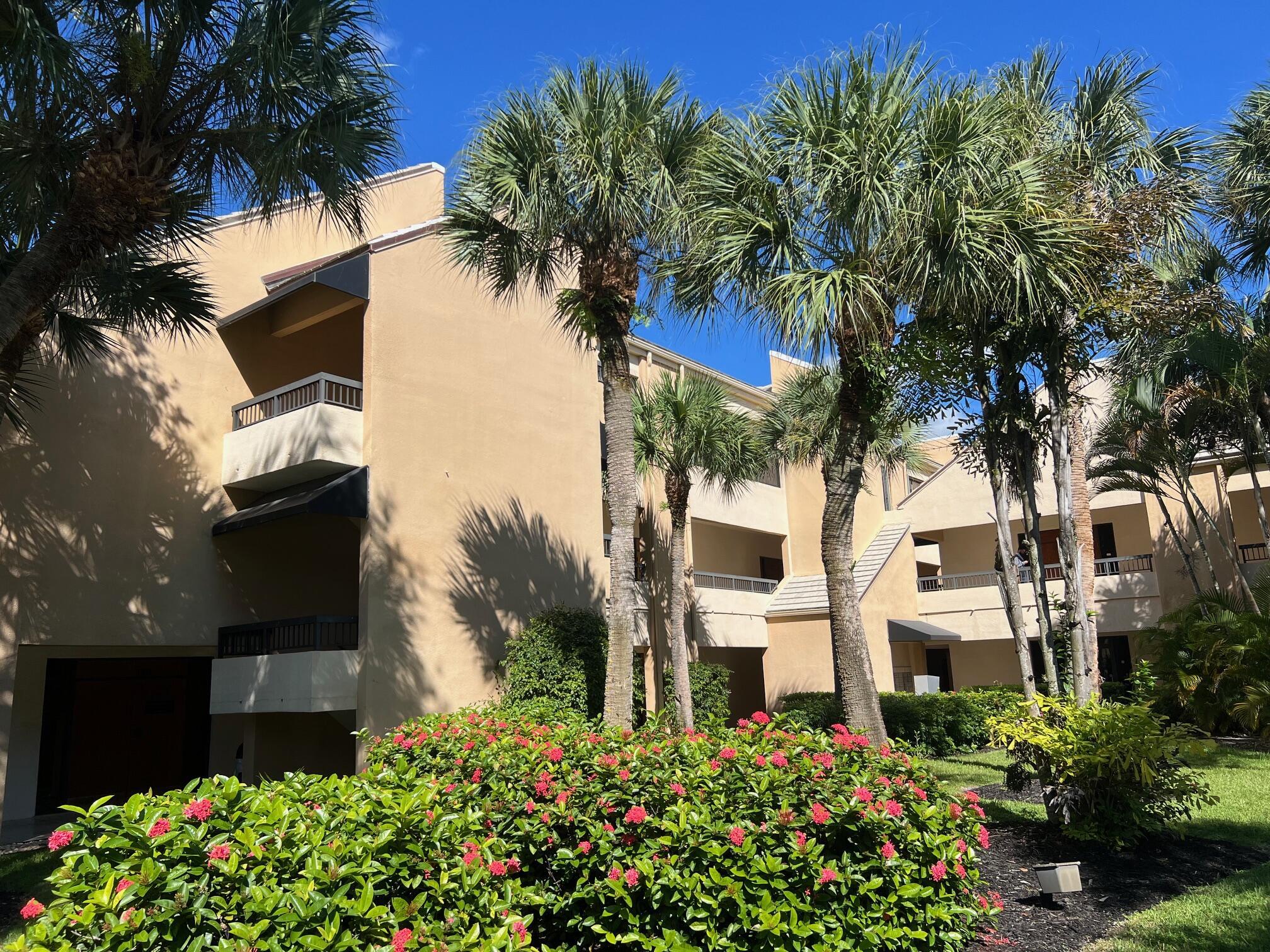 11211 Prosperity Farms Road 301 & 302