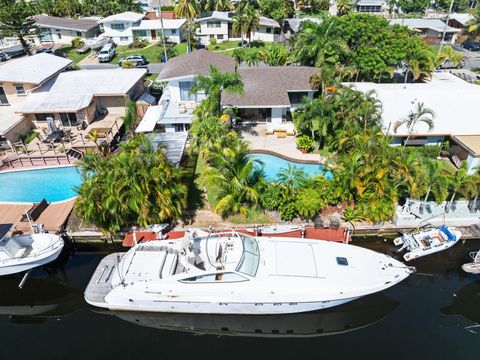 2454 Tortugas Ln Fort Lauderdale FL 33312