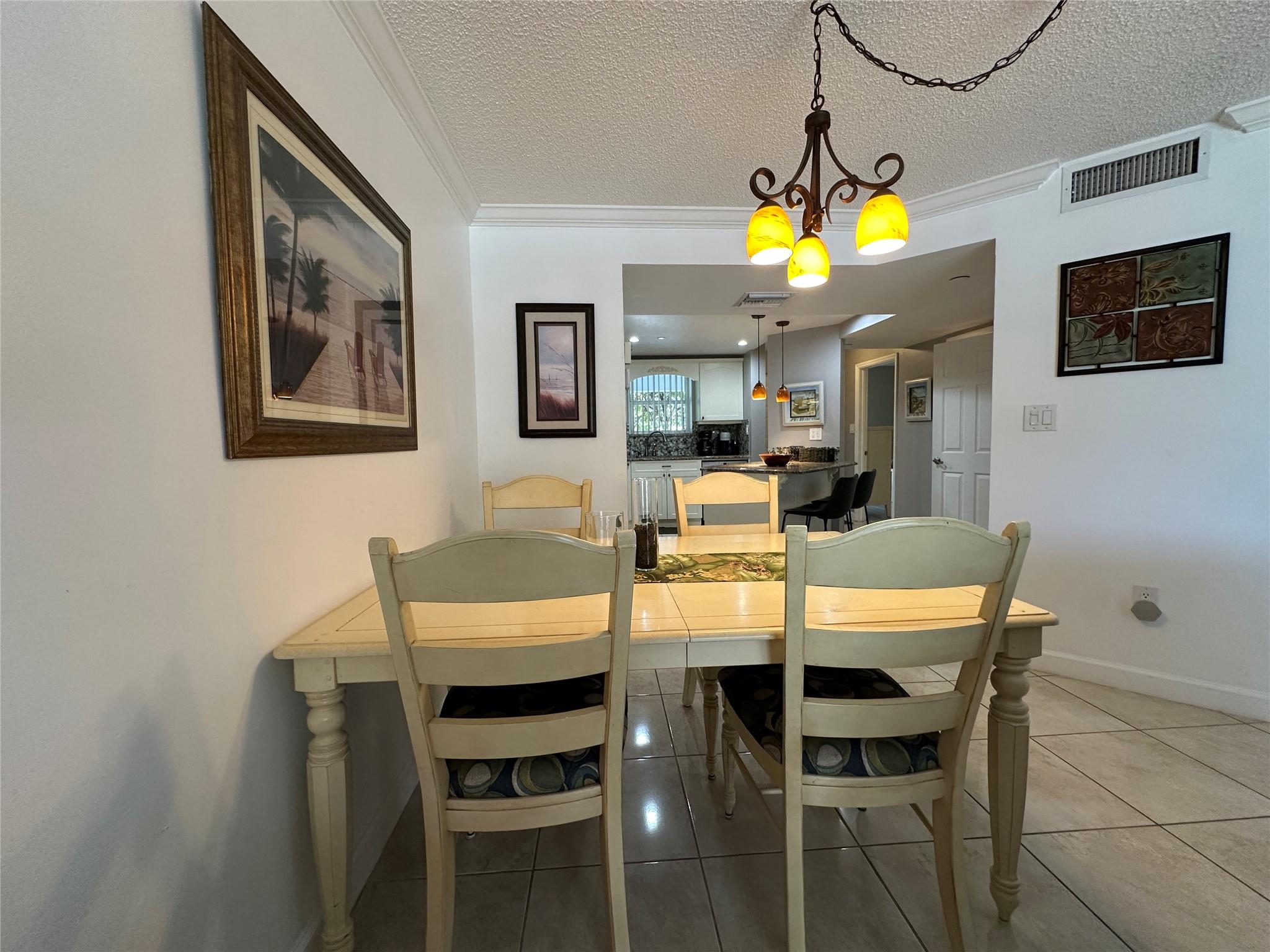 Le Frontenac Condo - Residential Lease