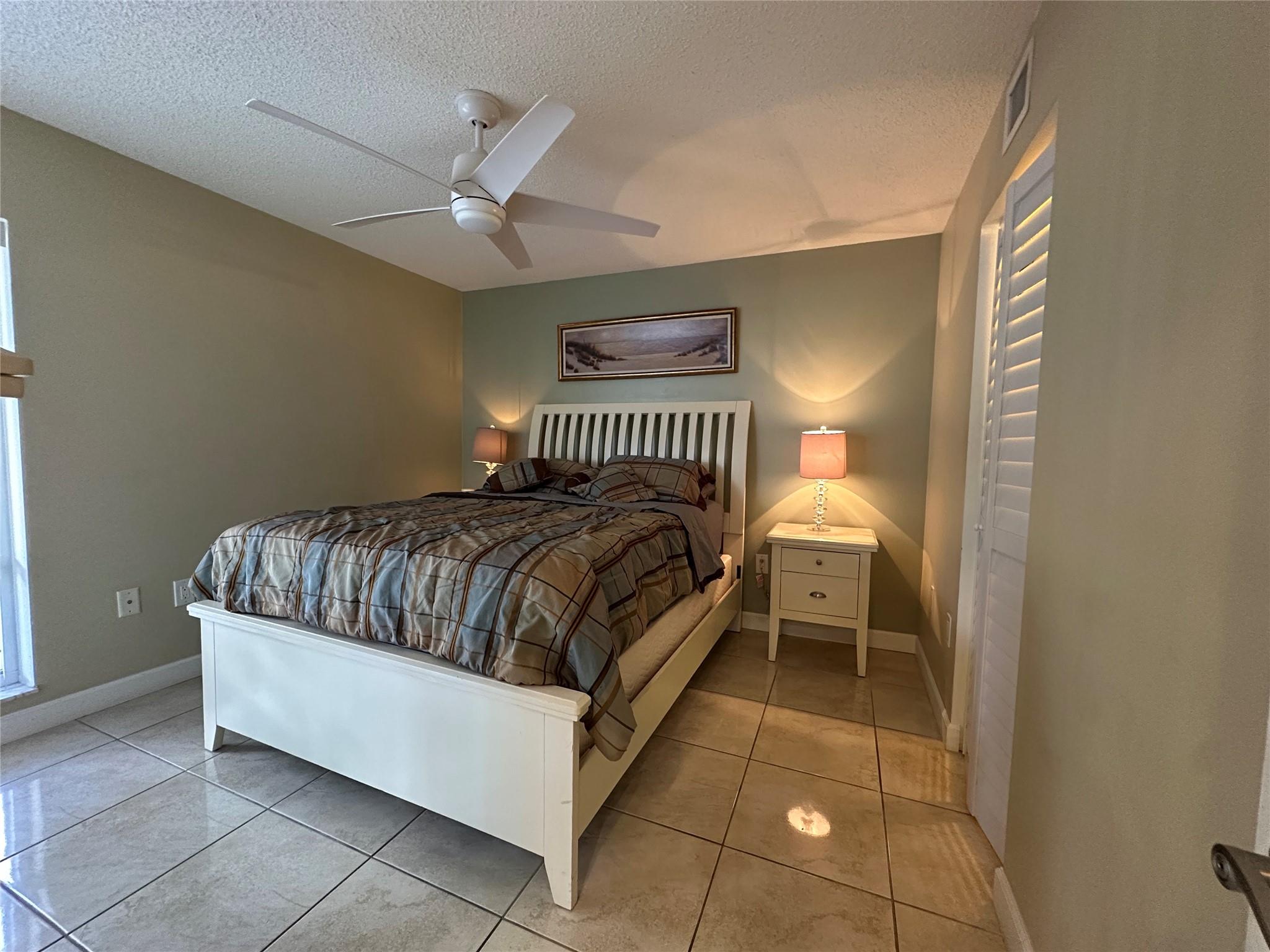 Le Frontenac Condo - Residential Lease