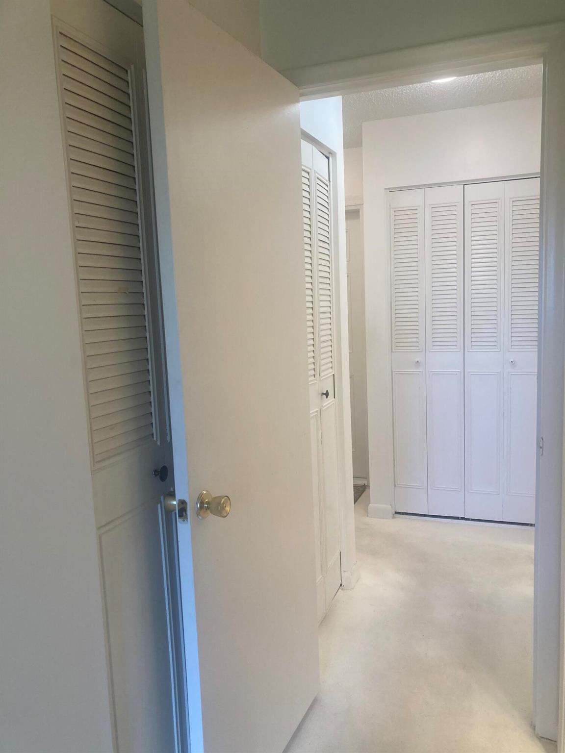 COLONIAL CLUB CONDO SEC 2 - Residential