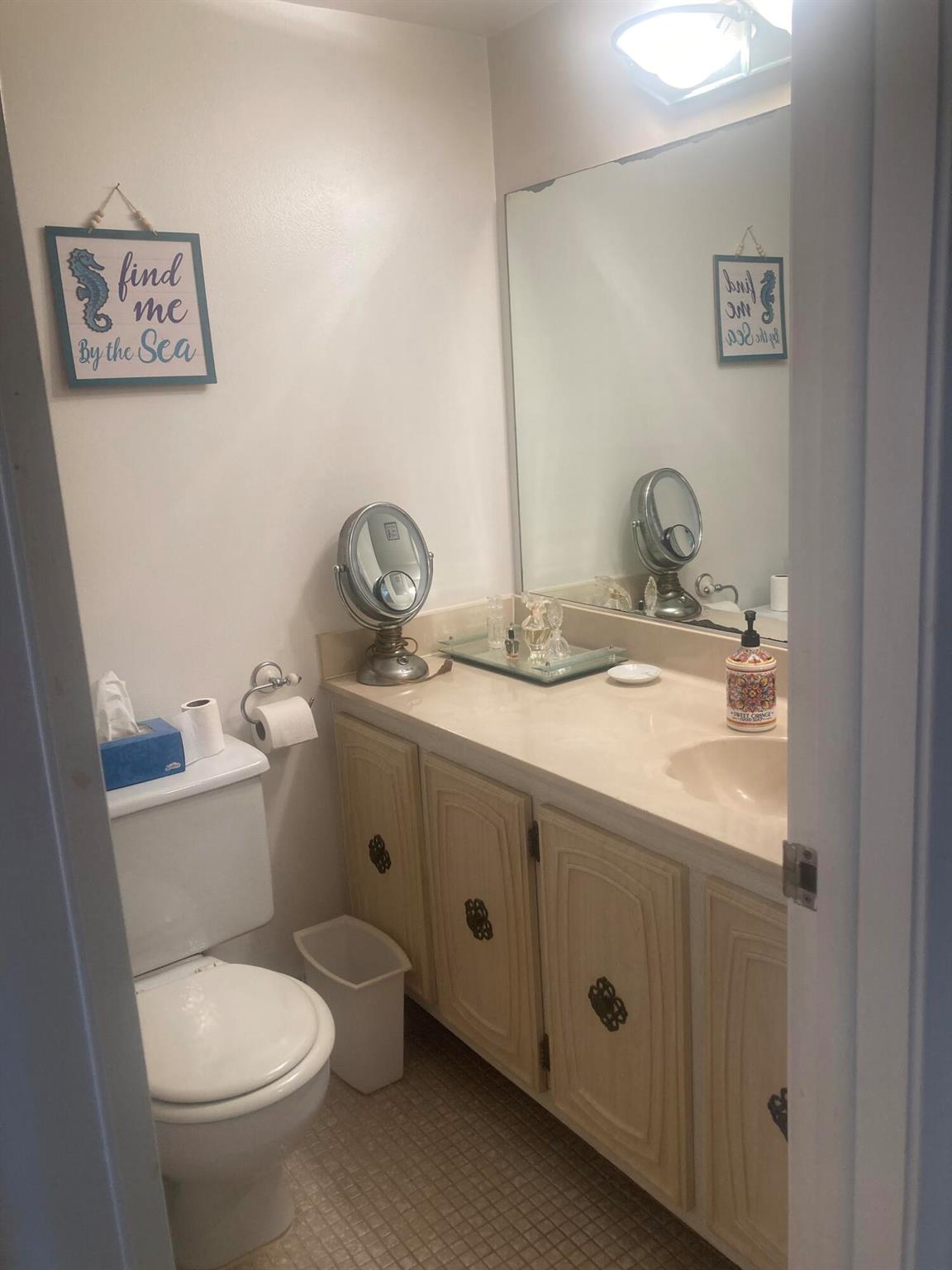 COLONIAL CLUB CONDO SEC 2 - Residential