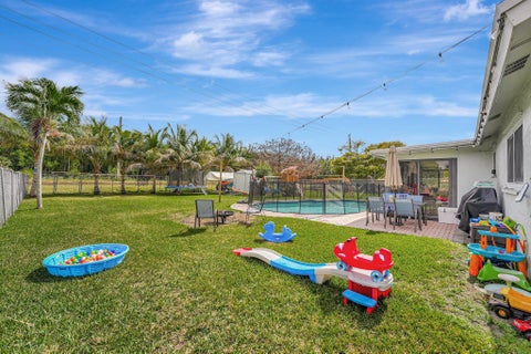 Tiny photo for 4770 NW 113th Avenue, Sunrise, FL 33323 (MLS # B26071812)