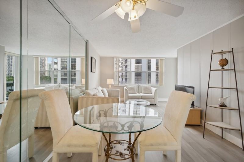 Berkley South Condominium - Residential