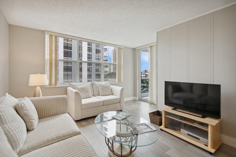 Berkley South Condominium - Residential