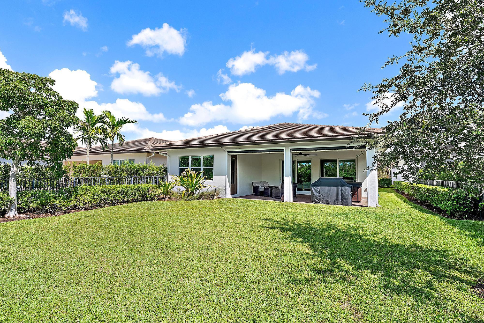 IBIS GOLF AND COUNTRY CLU - Residential