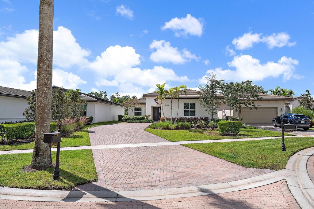 Photo of 10616 Starling Way, West Palm Beach, FL 33412 (MLS # R11134888)