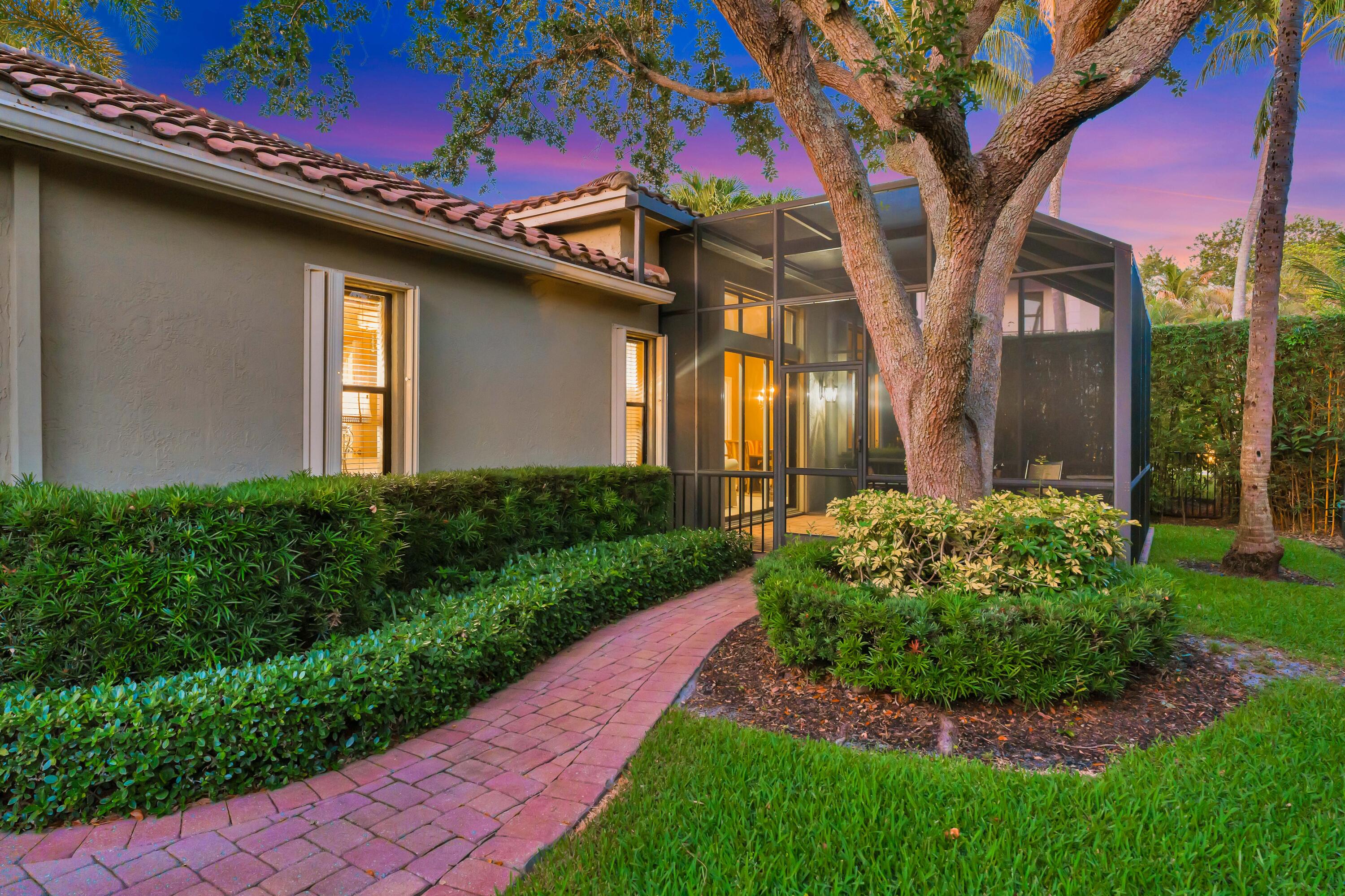 WATERS EDGE EST - Residential