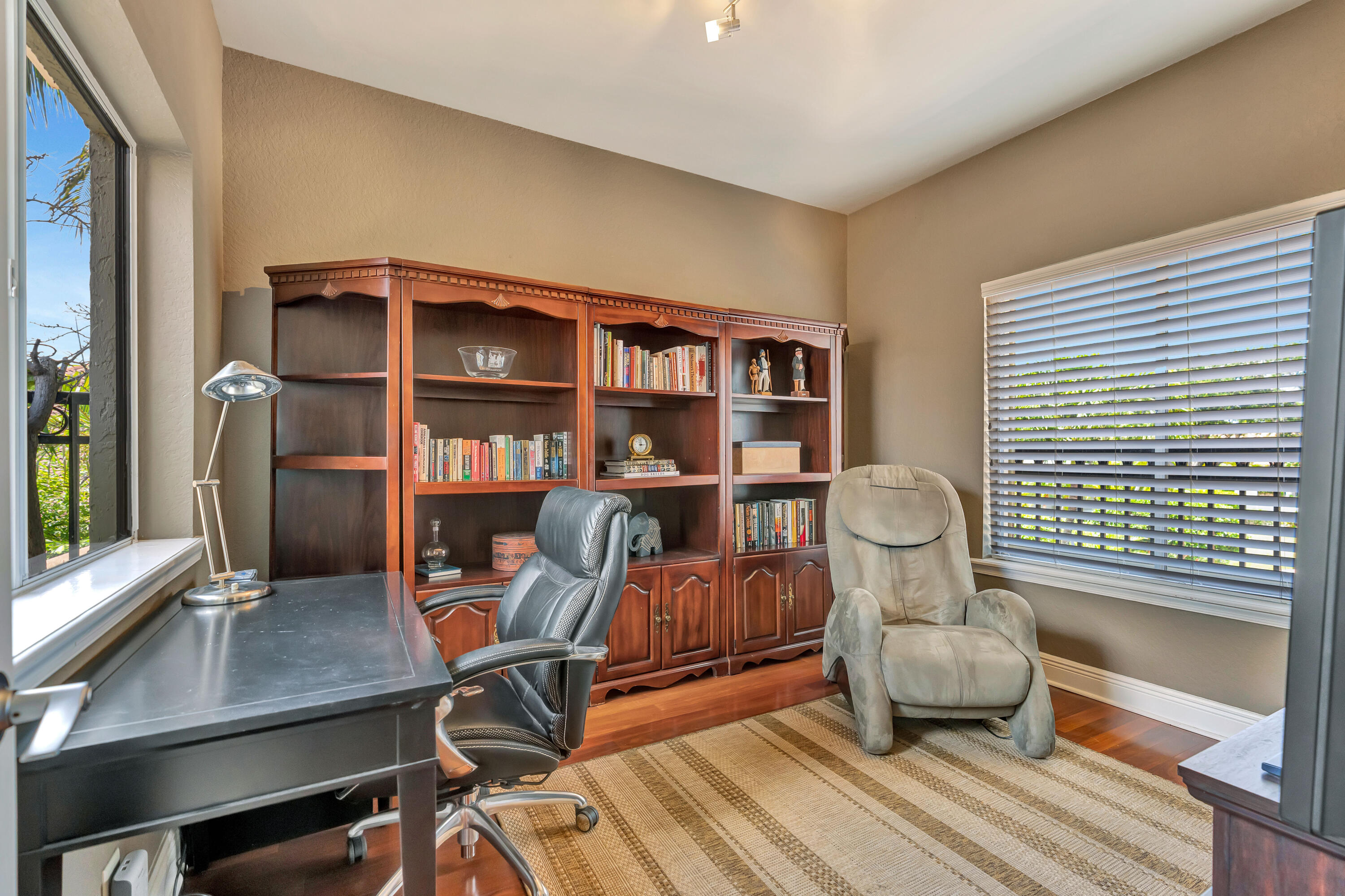 WATERS EDGE EST - Residential
