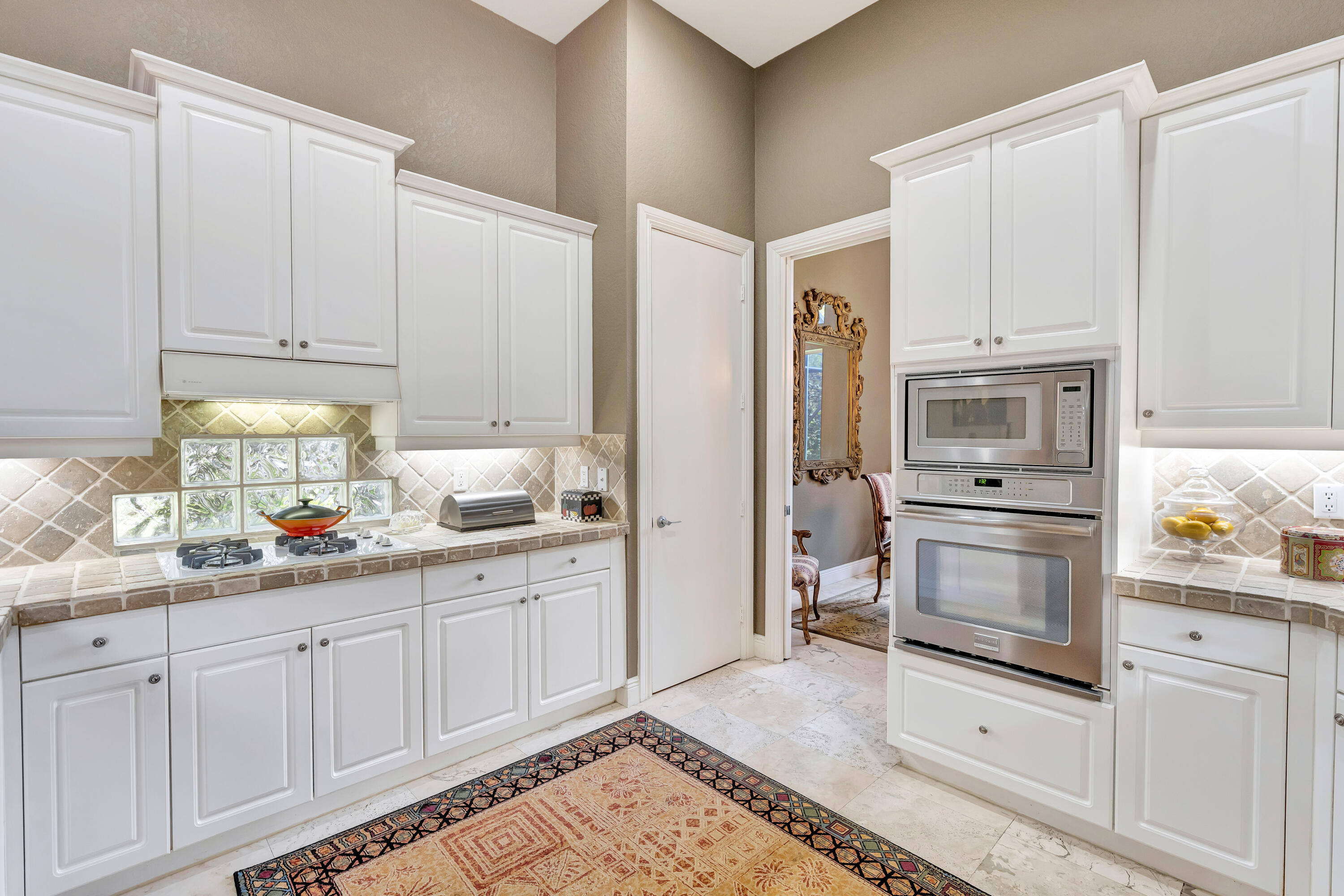 WATERS EDGE EST - Residential