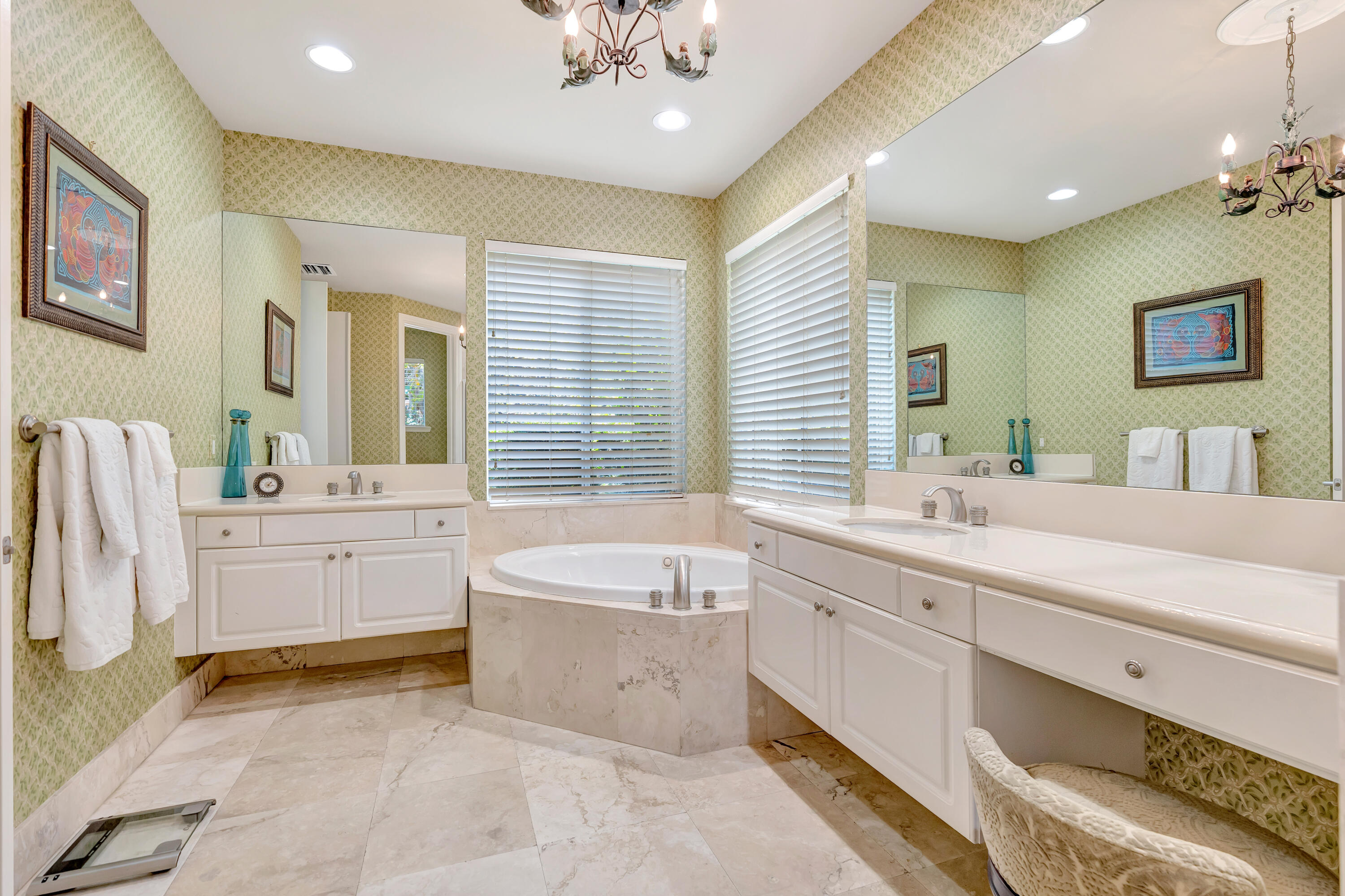 WATERS EDGE EST - Residential