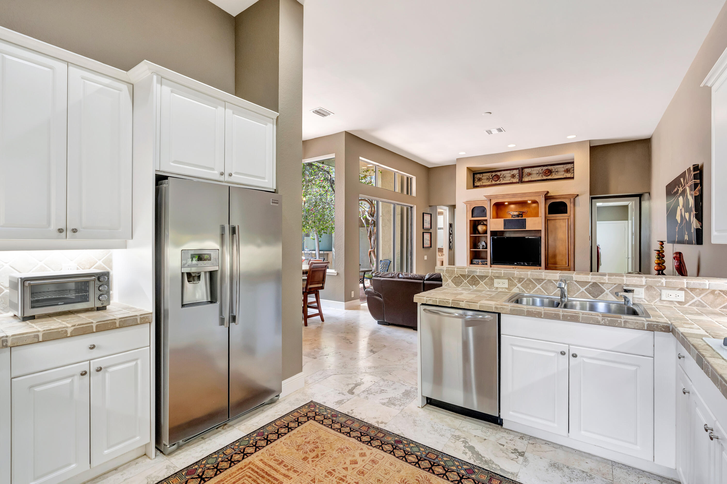 WATERS EDGE EST - Residential