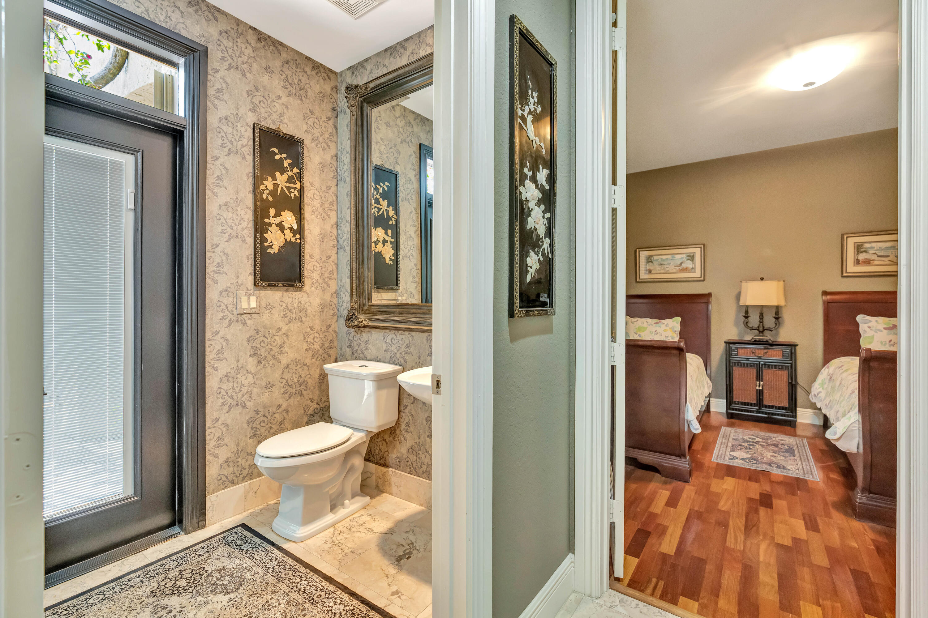 WATERS EDGE EST - Residential
