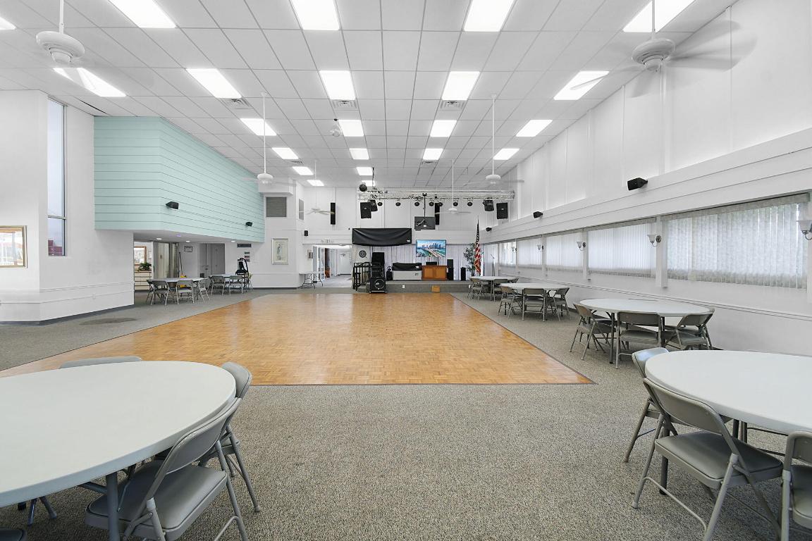 VISTA PINES CONDO - Residential