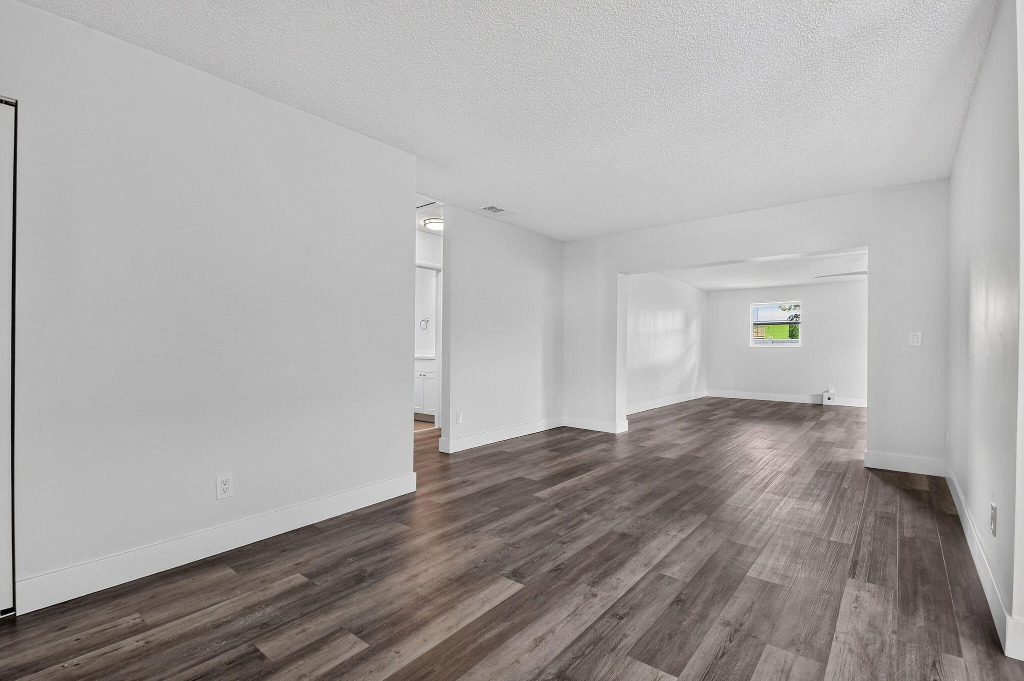 1025 W 7TH Street, Riviera Beach, FL, 33404/$399,000 3 1025 W 7TH Street