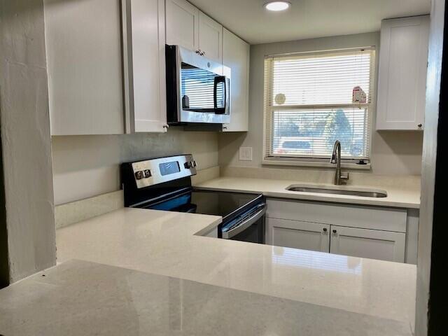 FIRST ENCOUNTER CONDO - Residential Lease