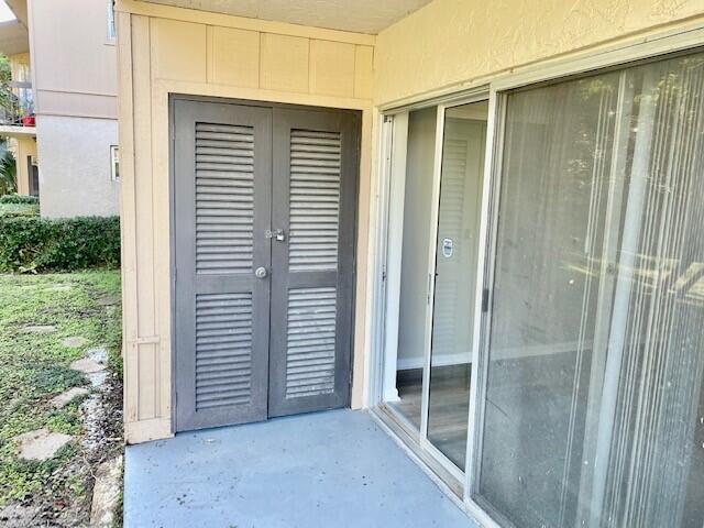 FIRST ENCOUNTER CONDO - Residential Lease