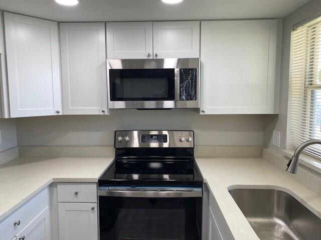 FIRST ENCOUNTER CONDO - Residential Lease