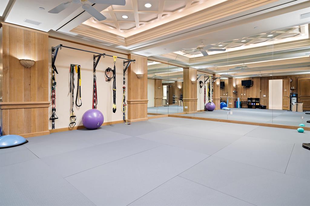 CARLYLE JUPITER ISLAND CONDO - Residential